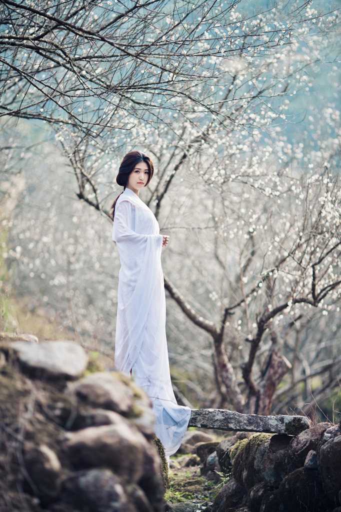 最全气质女生户外演绎天外飞仙仙气十足壁纸