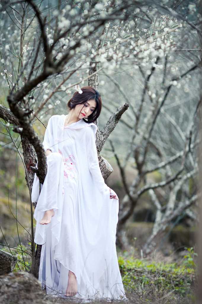 最全气质女生户外演绎天外飞仙仙气十足壁纸