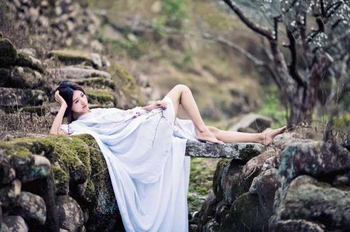 最全气质女生户外演绎天外飞仙仙气十足壁纸