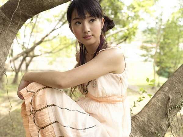 最新台湾邻家女孩林依晨清纯迷人写照图集