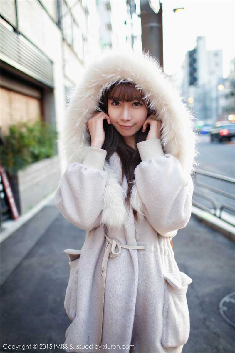 高清清纯美女陈潇街头迷人照图集