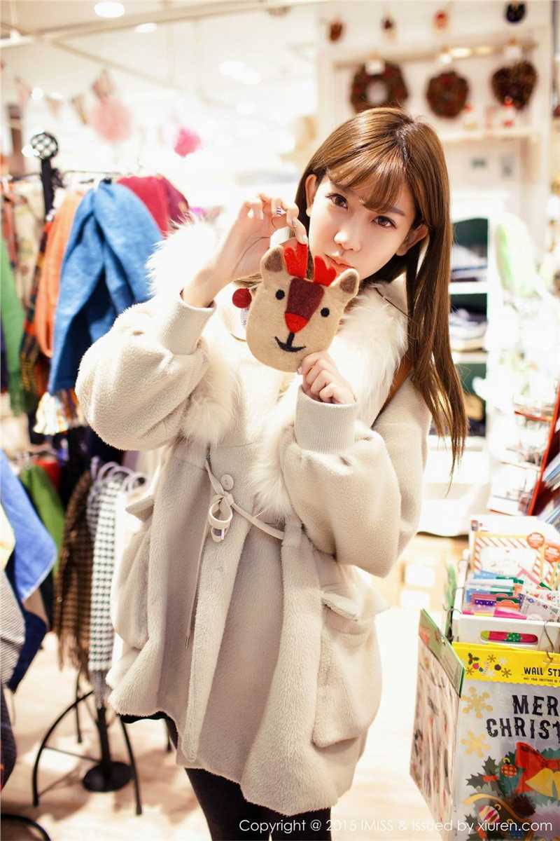 高清清纯美女陈潇街头迷人照图集