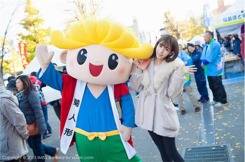 高清清纯美女陈潇街头迷人照图集