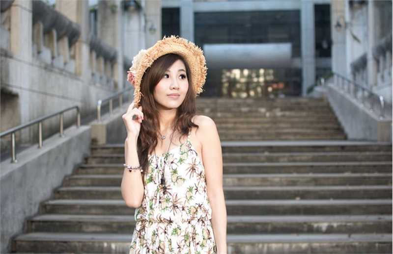 最全清纯少女洋洋初秋户外迷人写照壁纸