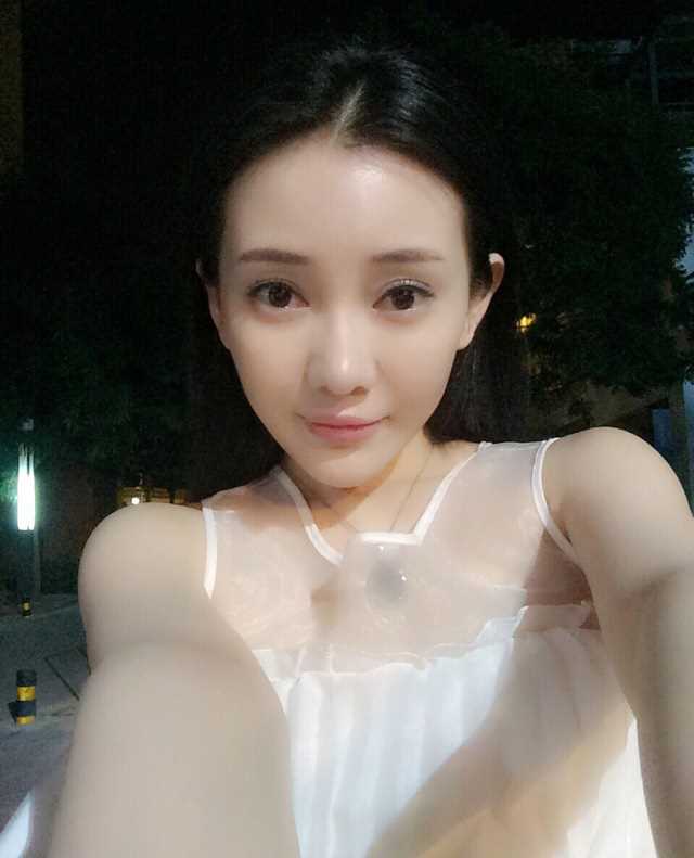 最新郭芮溪清纯迷人照壁纸