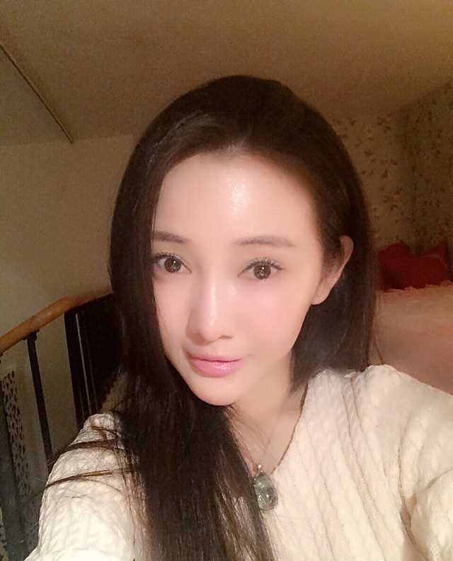 最新郭芮溪清纯迷人照壁纸