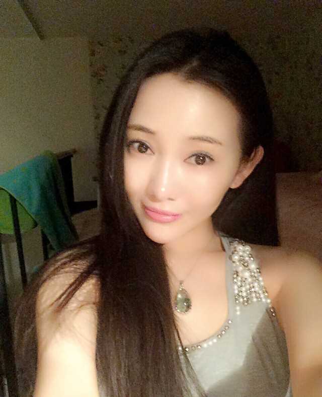 最新郭芮溪清纯迷人照壁纸