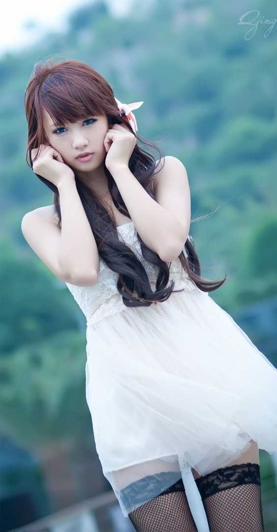 最新清纯少女户外唯美大图图集