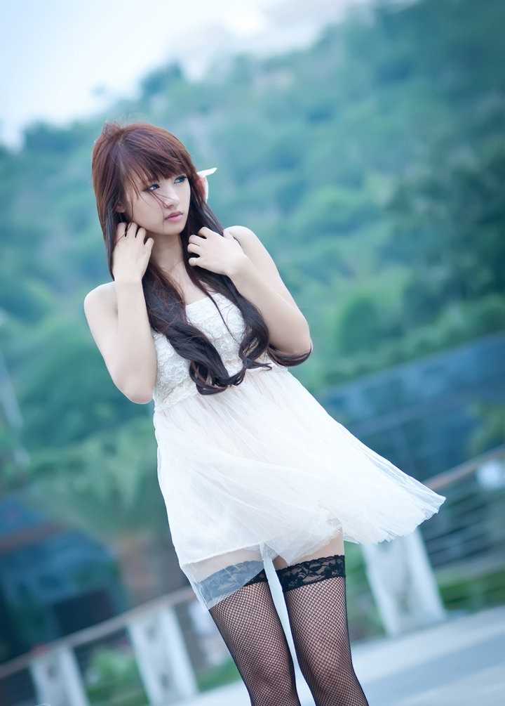 最新清纯少女户外唯美大图图集