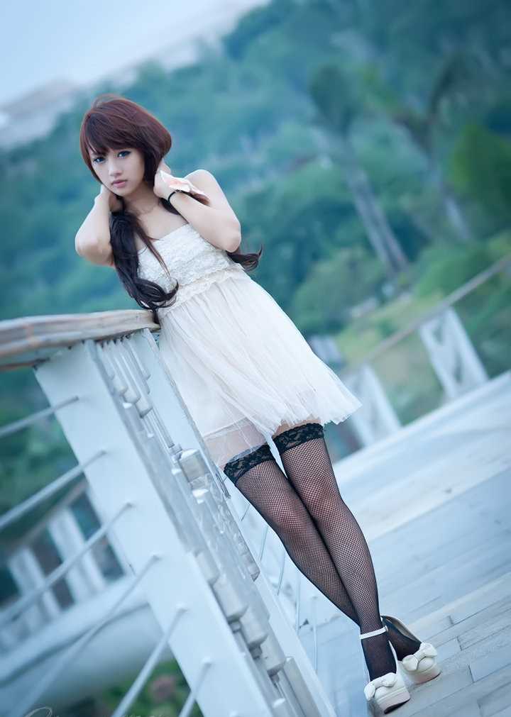 最新清纯少女户外唯美大图图集