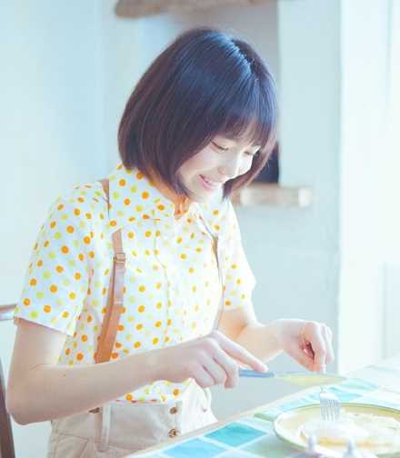 可爱清纯美女户外集