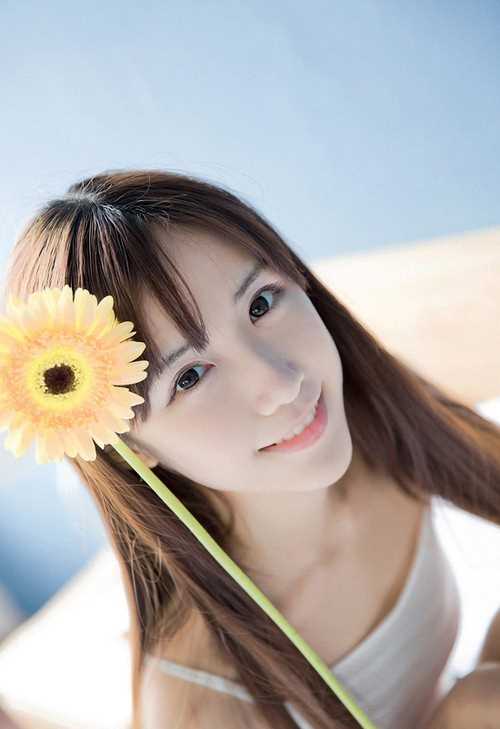 最新清纯可爱萌妹子唯美大图壁纸