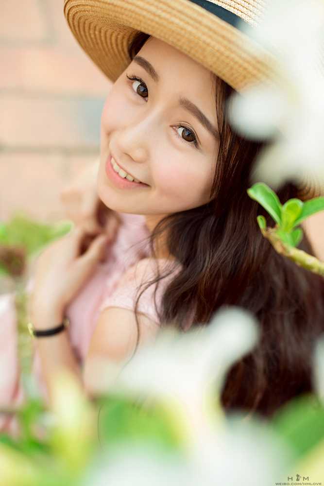 优质清纯重庆美女户外小清新图片图片