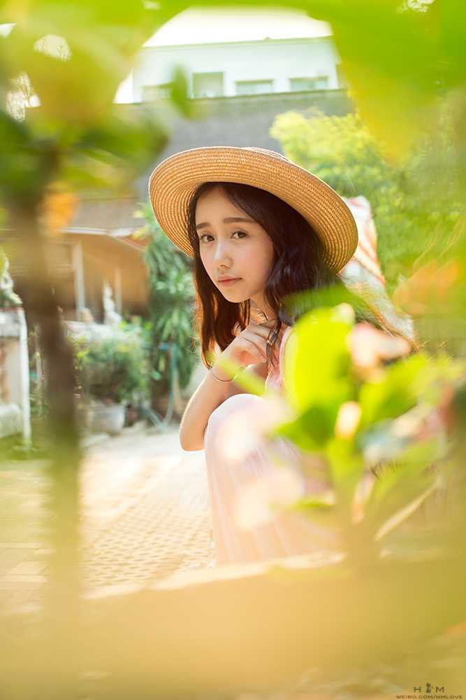 优质清纯重庆美女户外小清新图片图片