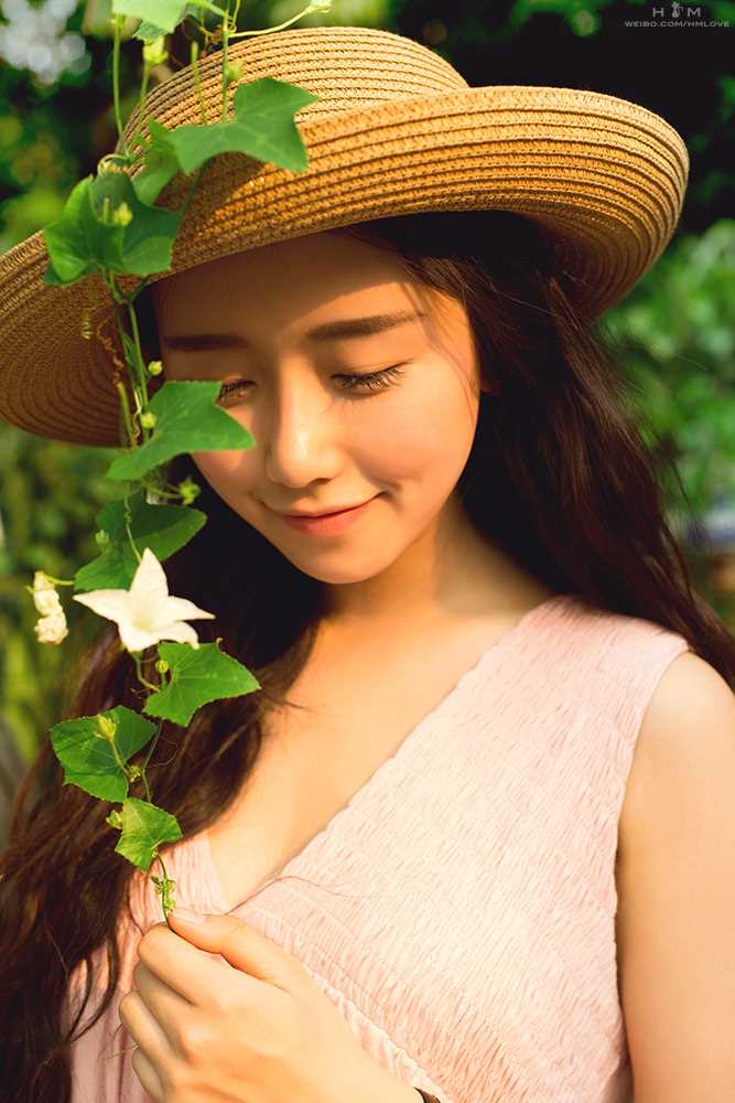 优质清纯重庆美女户外小清新图片图片