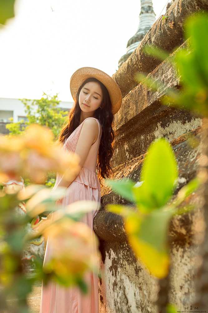 优质清纯重庆美女户外小清新图片图片