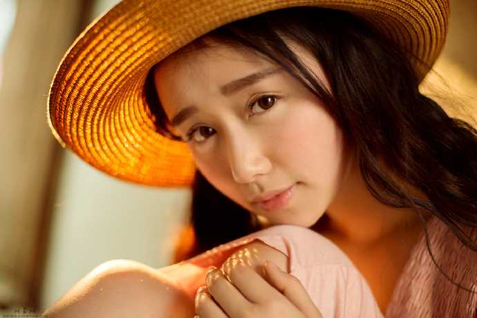 优质清纯重庆美女户外小清新图片图片