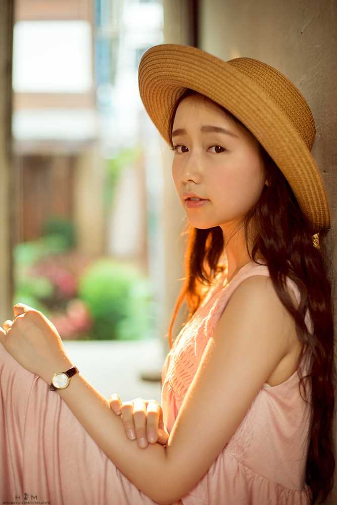 优质清纯重庆美女户外小清新图片图片