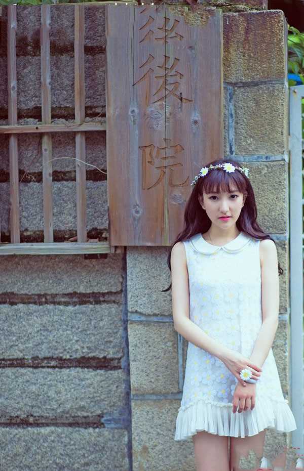 高清清纯短裙美女街拍大片图集