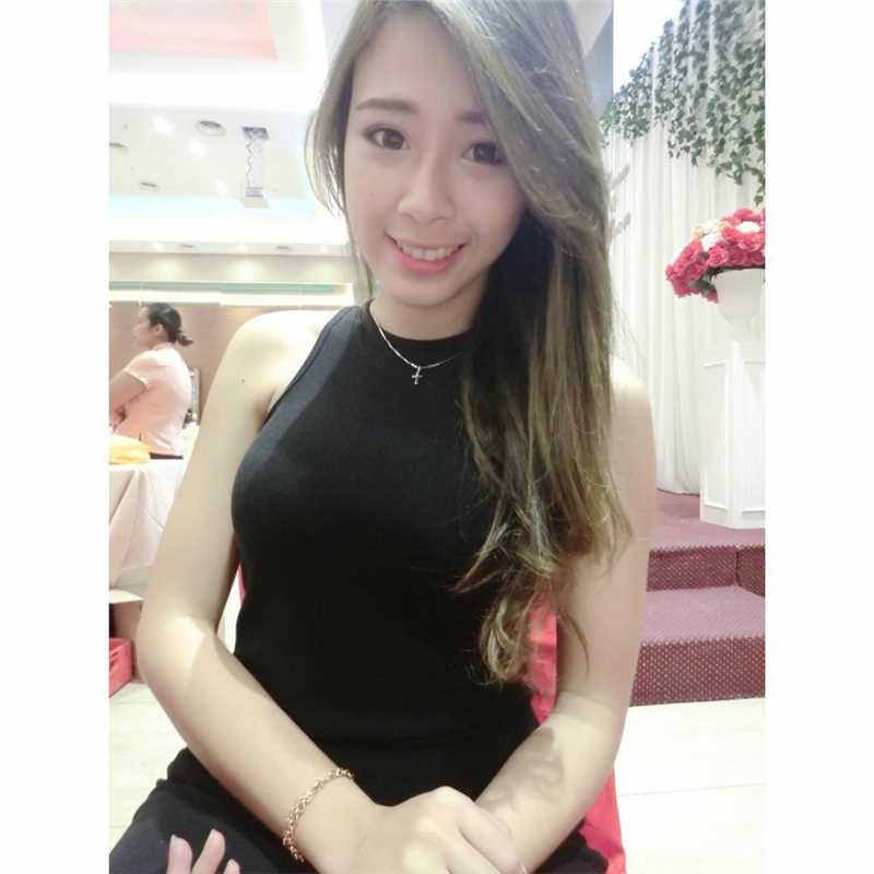 特别专辑美女车模Janice性感照酥胸诱人图片