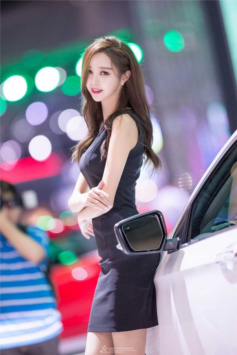 优质韩国美女车模郑恩惠车展笑容迷人相册
