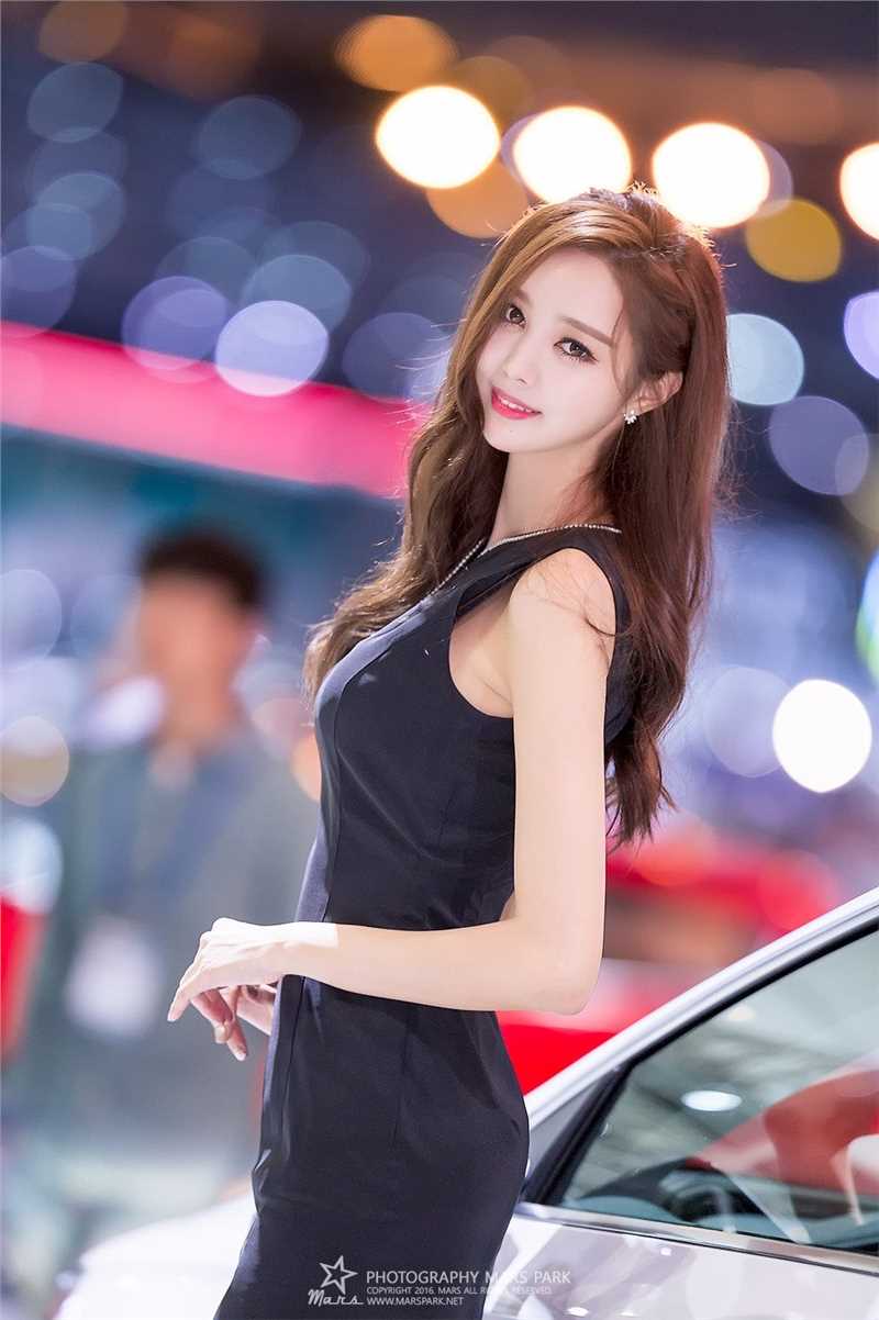 优质韩国美女车模郑恩惠车展笑容迷人相册