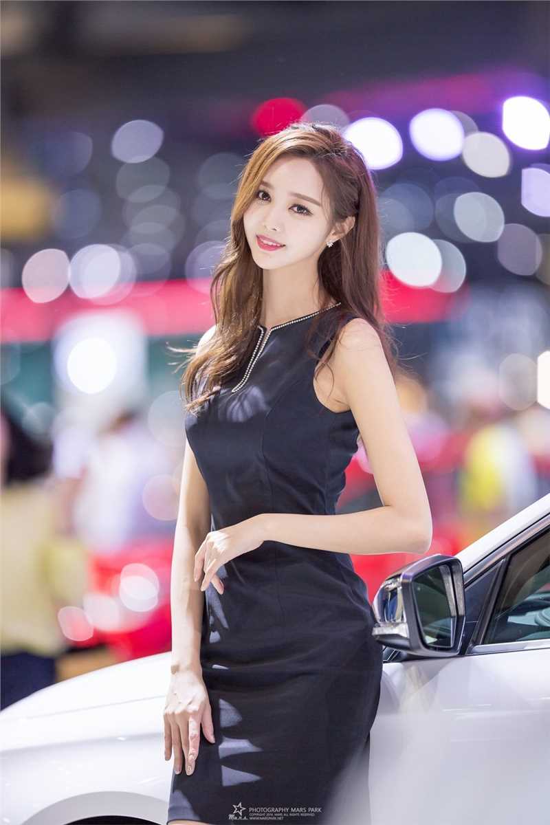 优质韩国美女车模郑恩惠车展笑容迷人相册