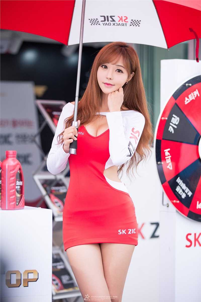 精选韩国美女车模徐珍儿高清车展图册