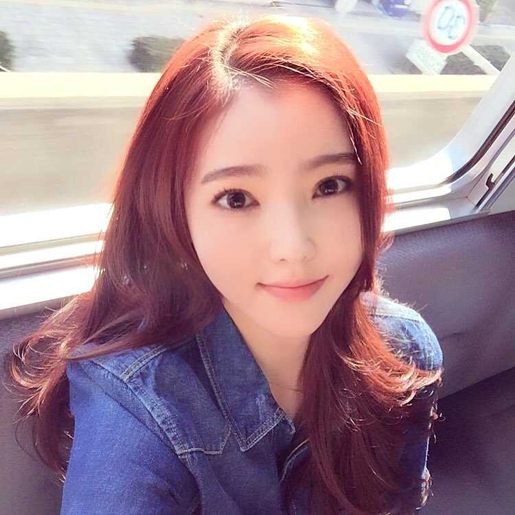 最全韩国美女车模金宝拉KimBora高清养眼图片相册