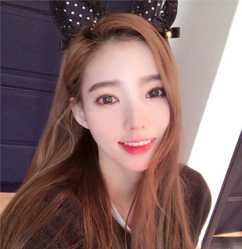 最全韩国美女车模金宝拉KimBora高清养眼图片相册