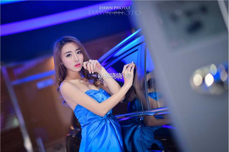 高清长腿美女车模柳小婷微博私拍图集图集