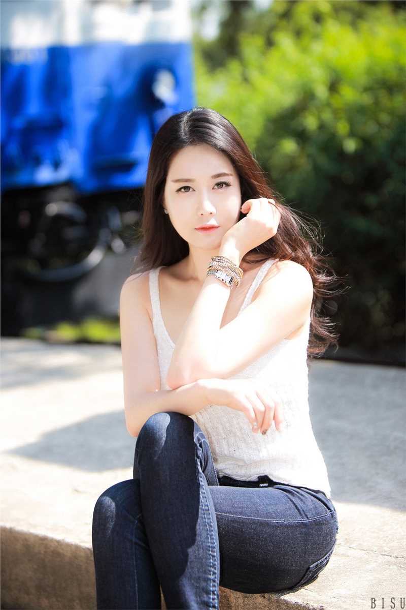 最新韩国美女车模殷夏荣私拍图片大全壁纸