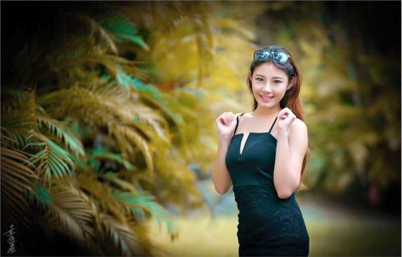 台湾美女车模凯萨琳Katherine私拍图片
