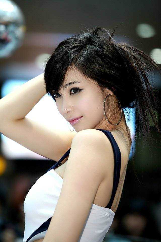 精选韩国车模美女赵世熙摄影图片图册