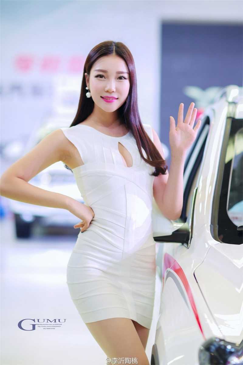 最新车模大美女李怡陶桃车展摄影图片壁纸