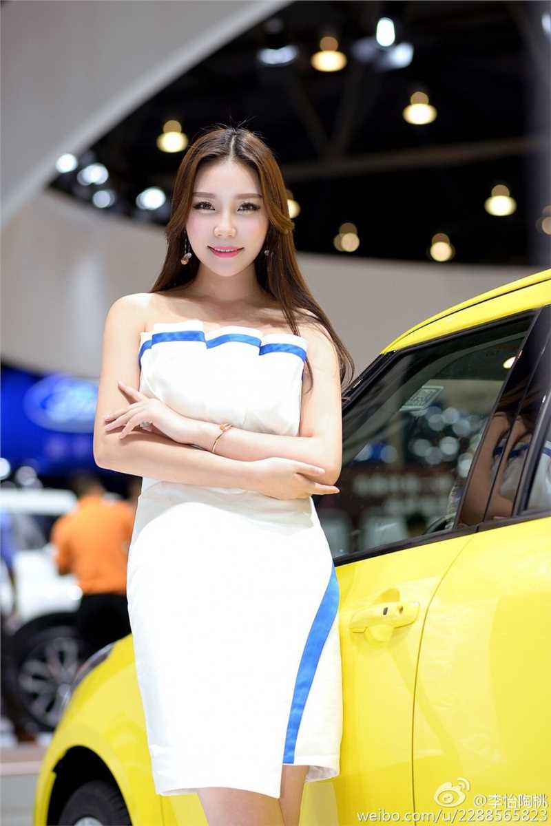 最新车模大美女李怡陶桃车展摄影图片壁纸