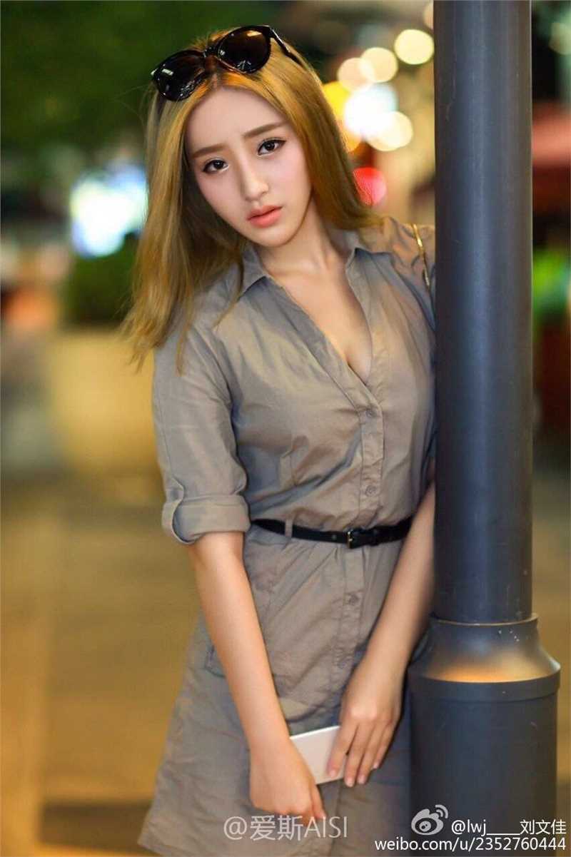 最新美女车模特刘文佳车展摄影图片壁纸
