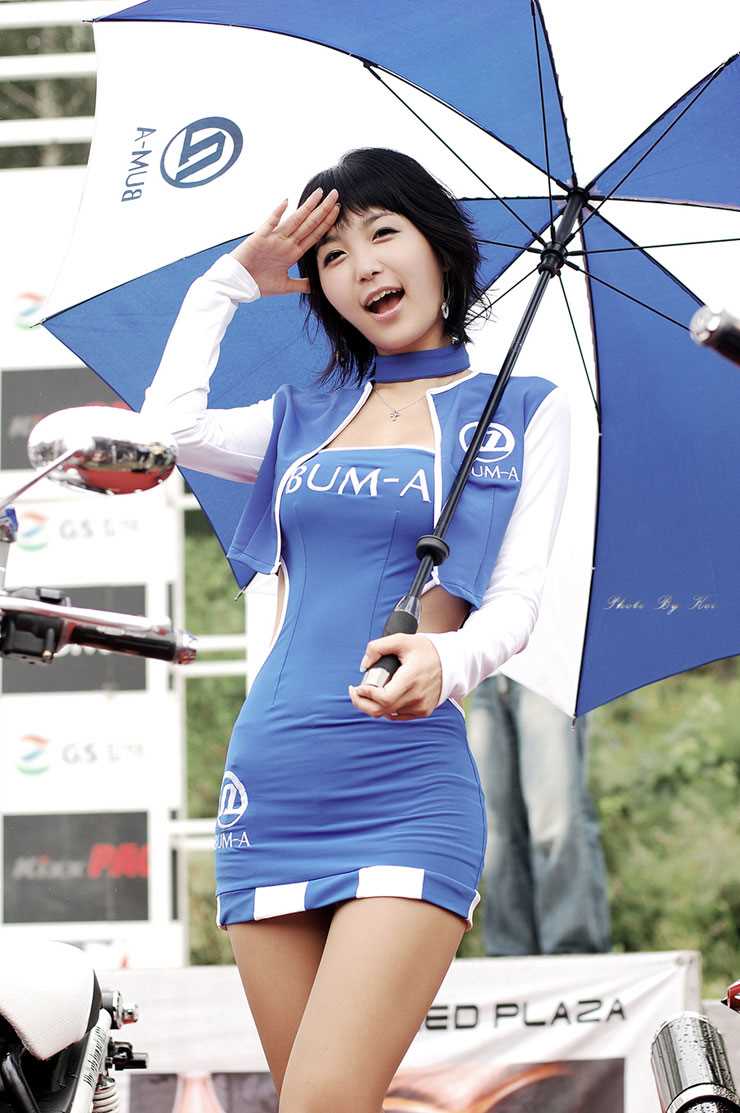 精选韩国车模方恩英可爱迷人图册