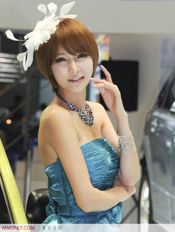 高清韩国可爱车模高清车展图集