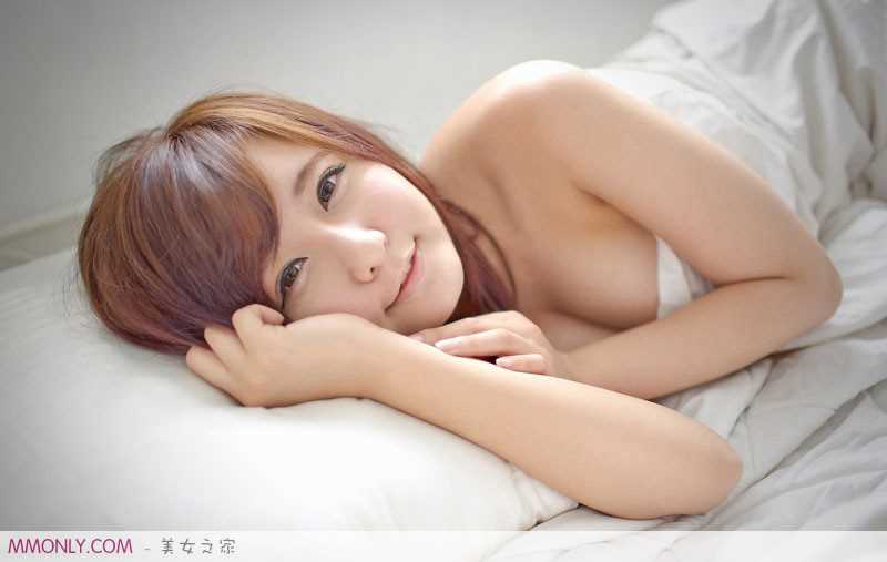 最新韩国车模尹惠熙车展迷人壁纸