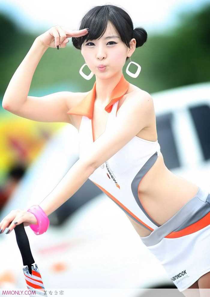 最新韩国车模徐有珍短裙诱人高清图集