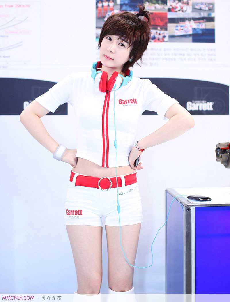 最新韩国车模韩敏智短裙可爱迷人壁纸