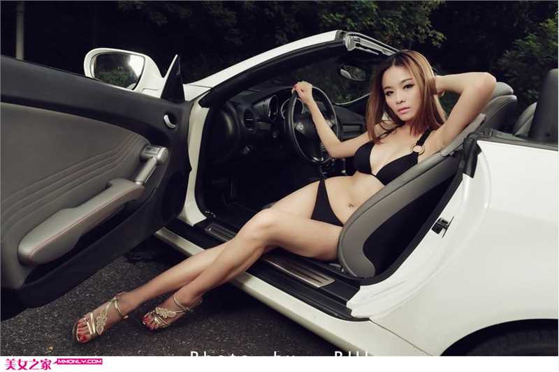 最全内衣车模妩媚诱人姿态高清壁纸