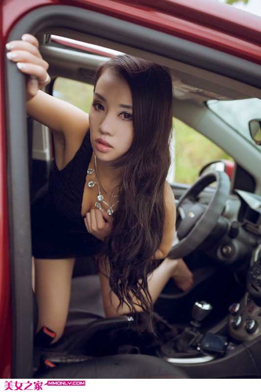 特别专辑车模Aveo性感酥胸迷人