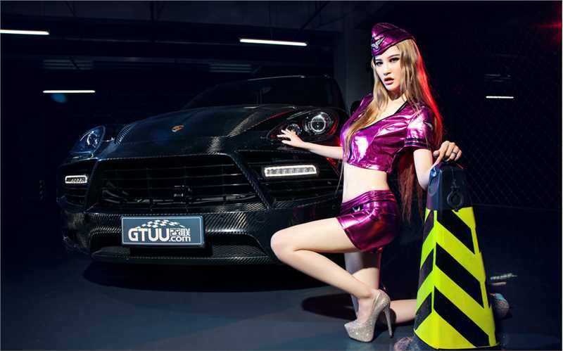 优质性感车模室内高清相册