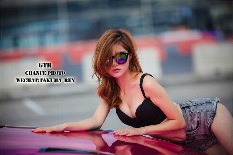 精选性感极品车模高清诱惑图册