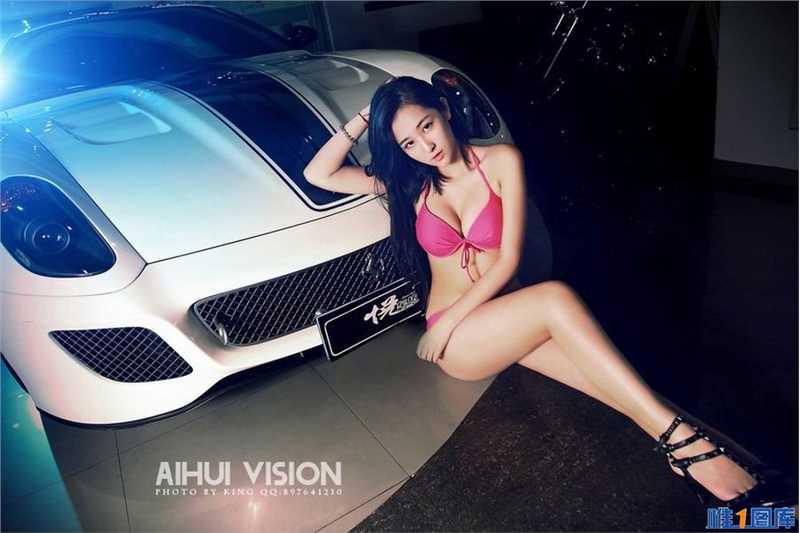 特别专辑北京性感车模比基尼高清图片