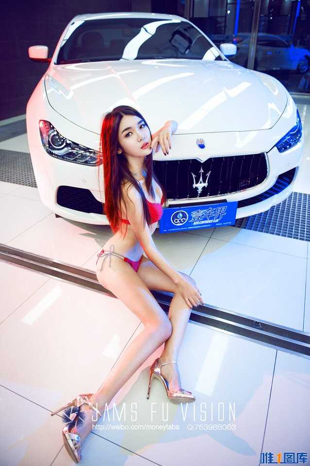 优质性感车模红色比基尼迷人相册