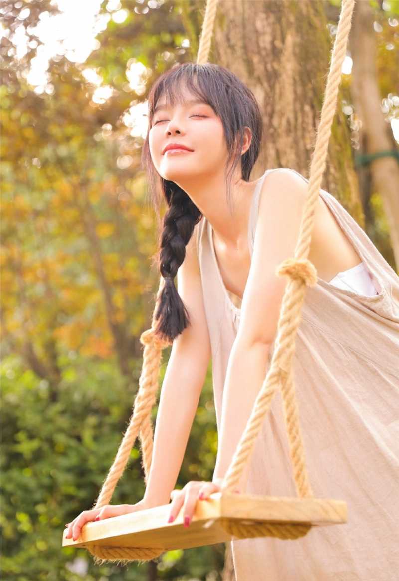 特别专辑甜美女孩小雪又嫩又紧的娇躯青涩撩人美女图图片