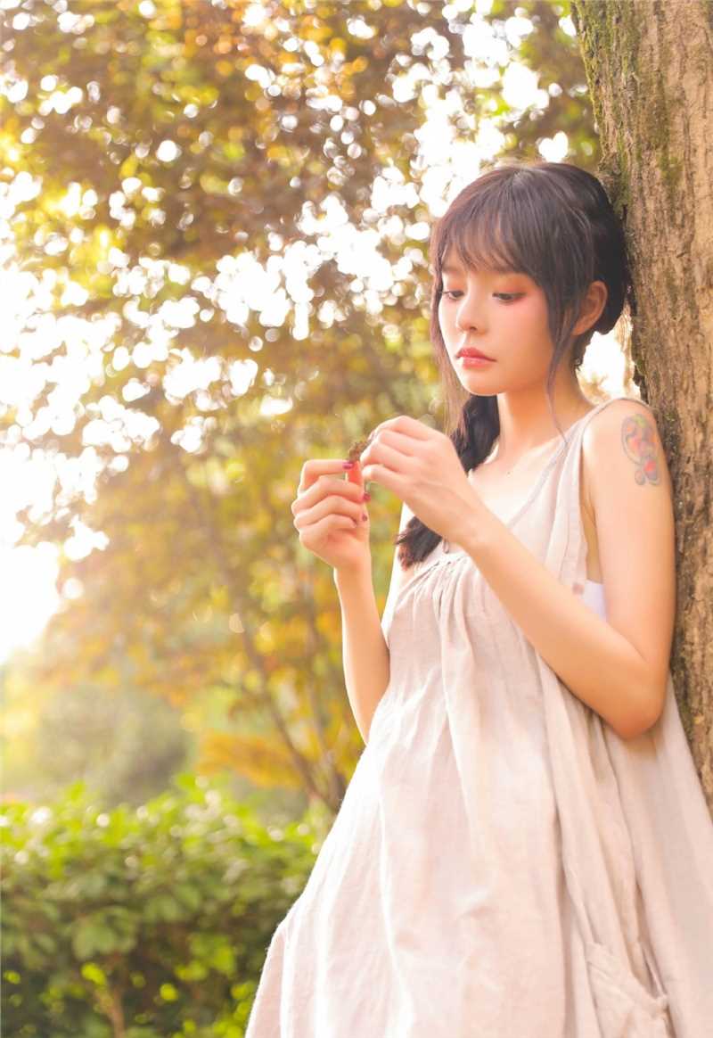 特别专辑甜美女孩小雪又嫩又紧的娇躯青涩撩人美女图图片